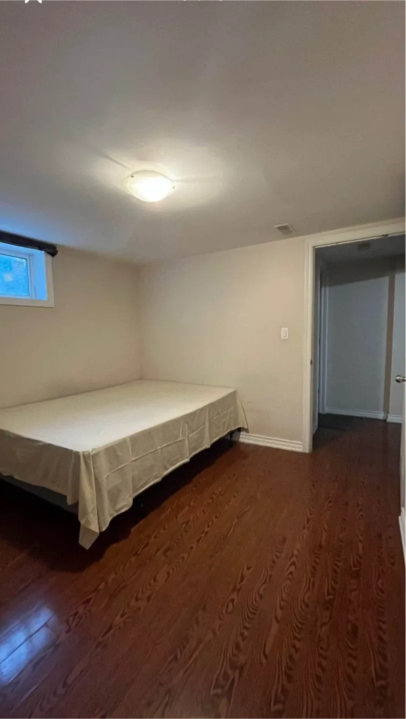 Private 1 bedroom in a 2 bedroom basement apartment image indicator(5)