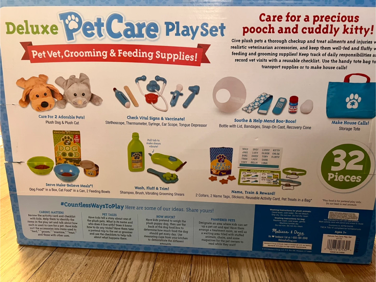 Melissa & Doug Deluxe Pet Care Playset - 32 Pieces - photo 3