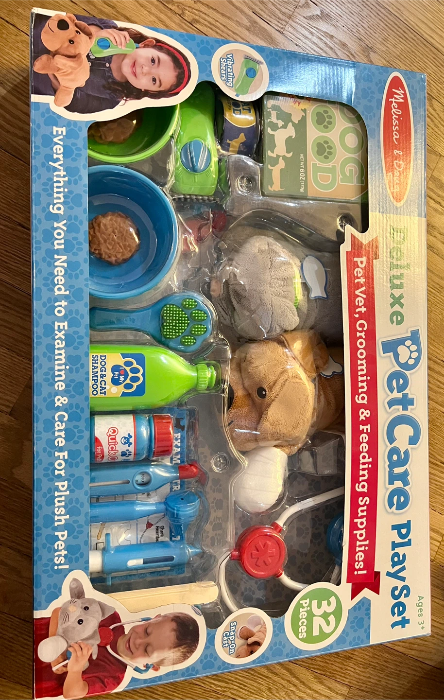 Melissa & Doug Deluxe Pet Care Playset - 32 Pieces