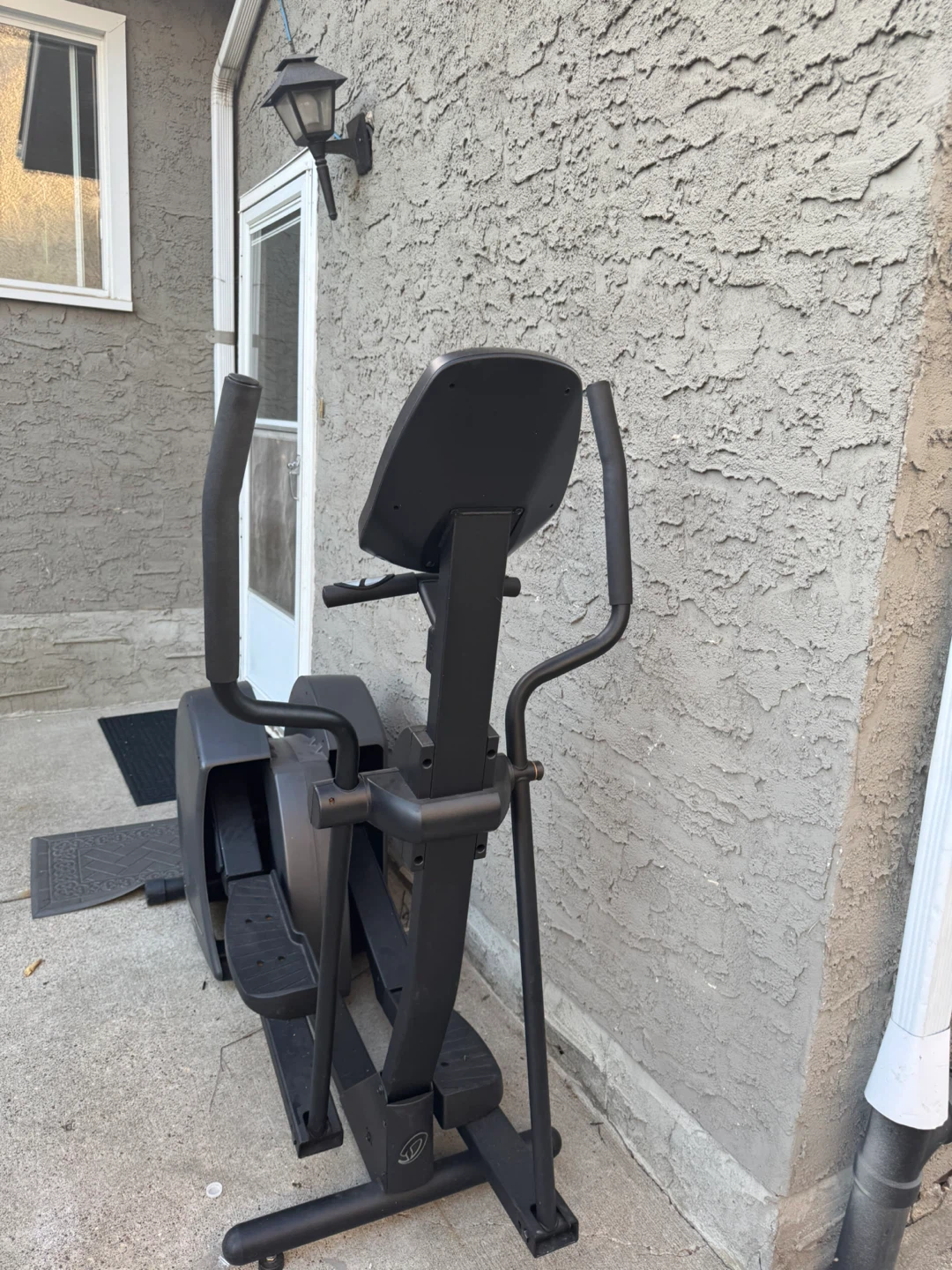 Elliptical Machine - Great Condition - photo 2