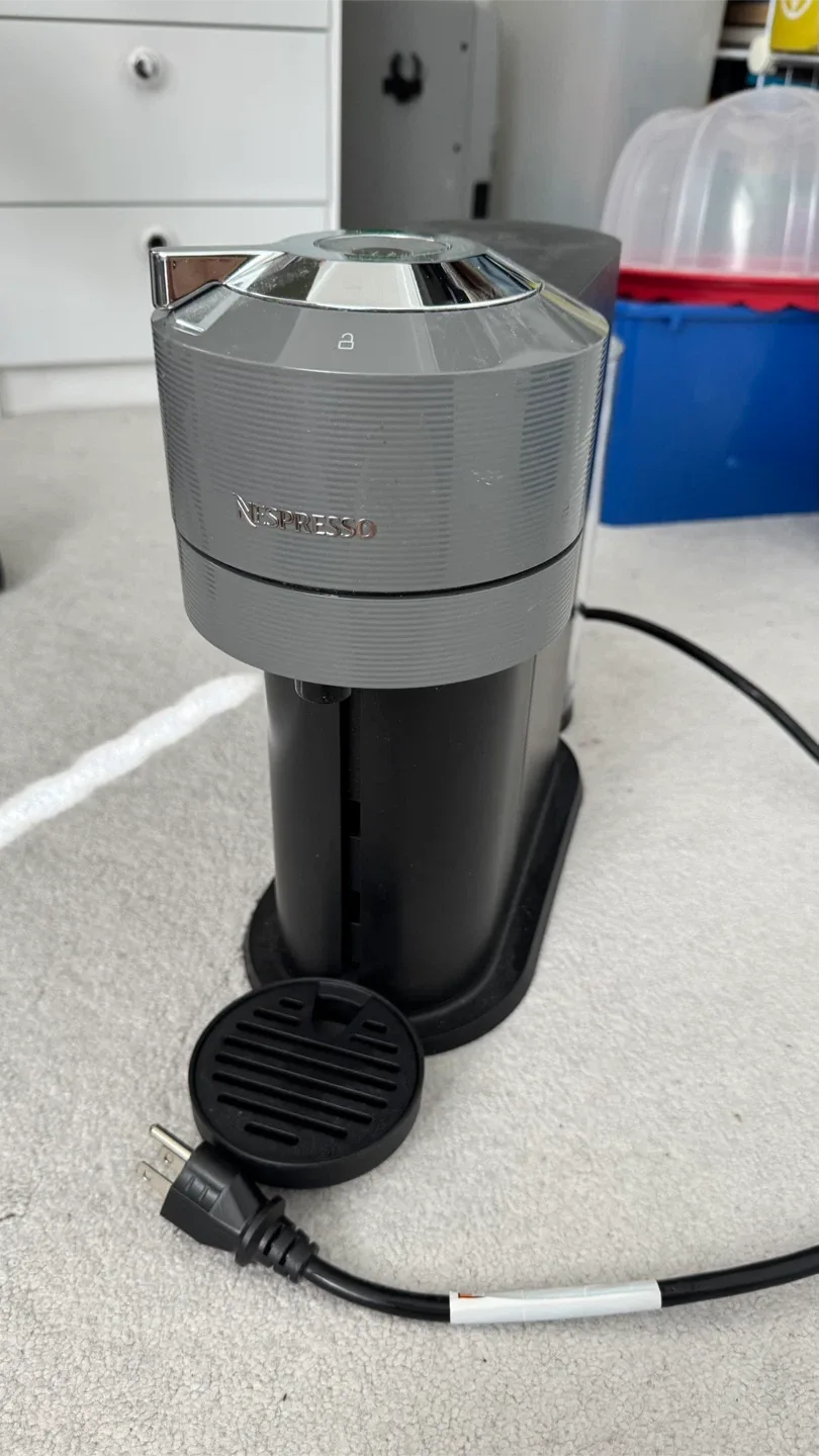 Nespresso Vertuo Next Coffee Machine image indicator(2)