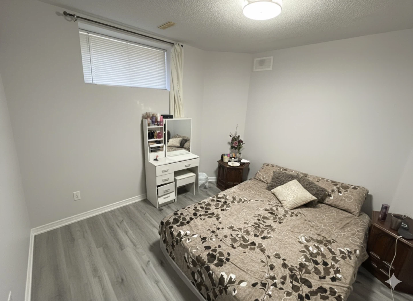Roommate wanted - photo 2