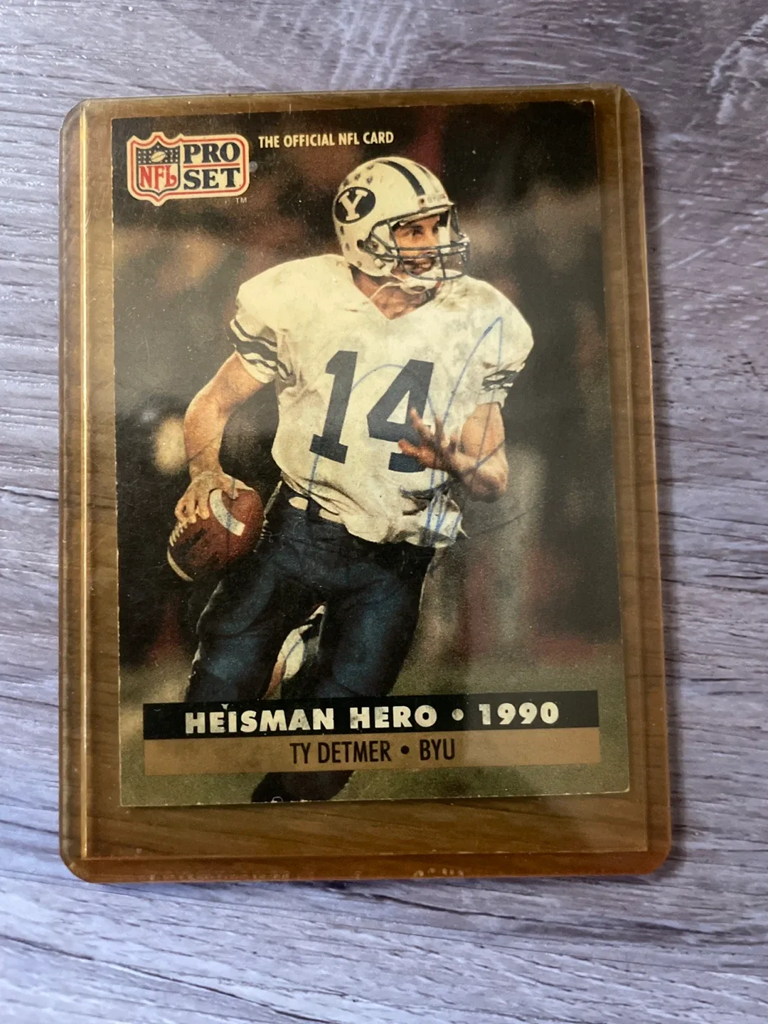 Ty Detmer Heisman Hero 1990 Football Card thumbnail