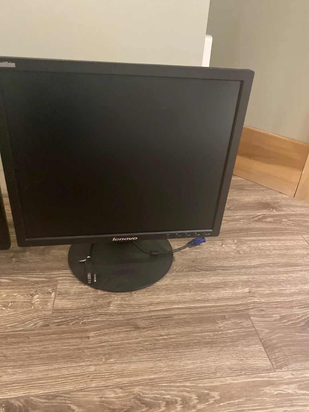 Lenovo, Acer, Samsung monitors