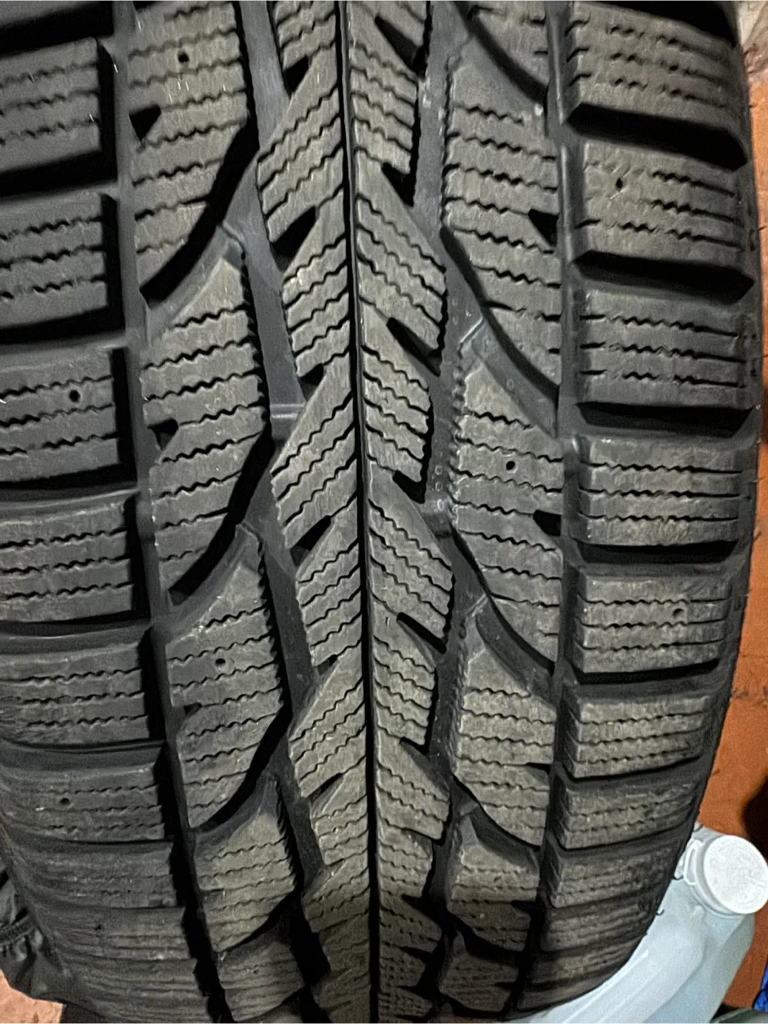 Firestone Winterforce 2 Tires - 225/55R18 image indicator(5)
