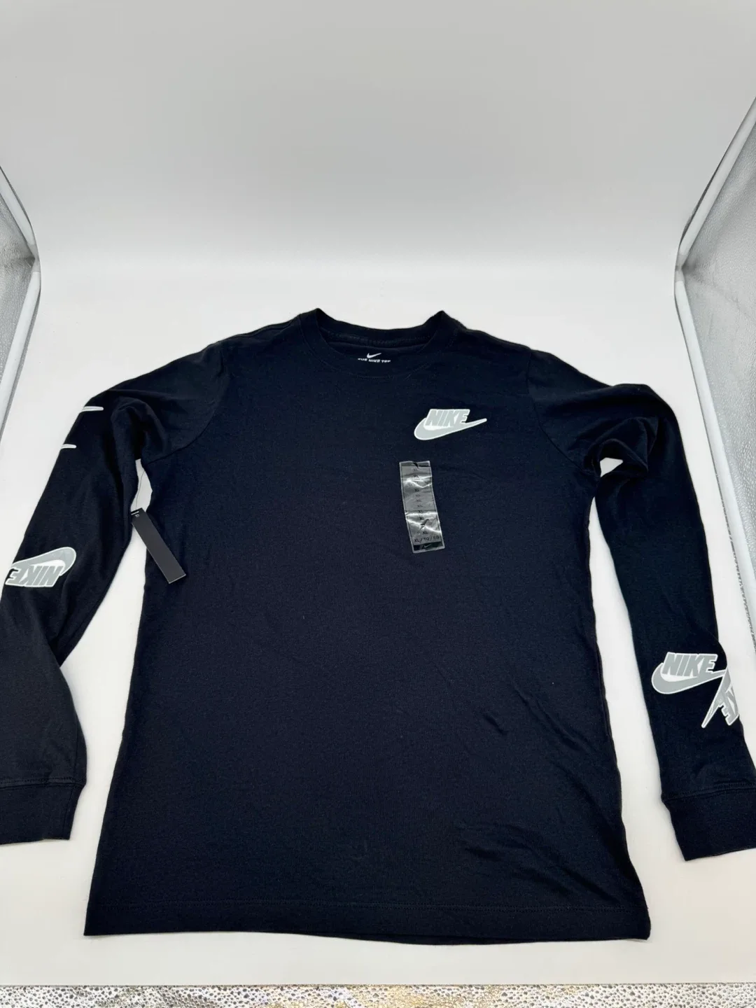 Nike Black Long Sleeve Tee - Size M thumbnail