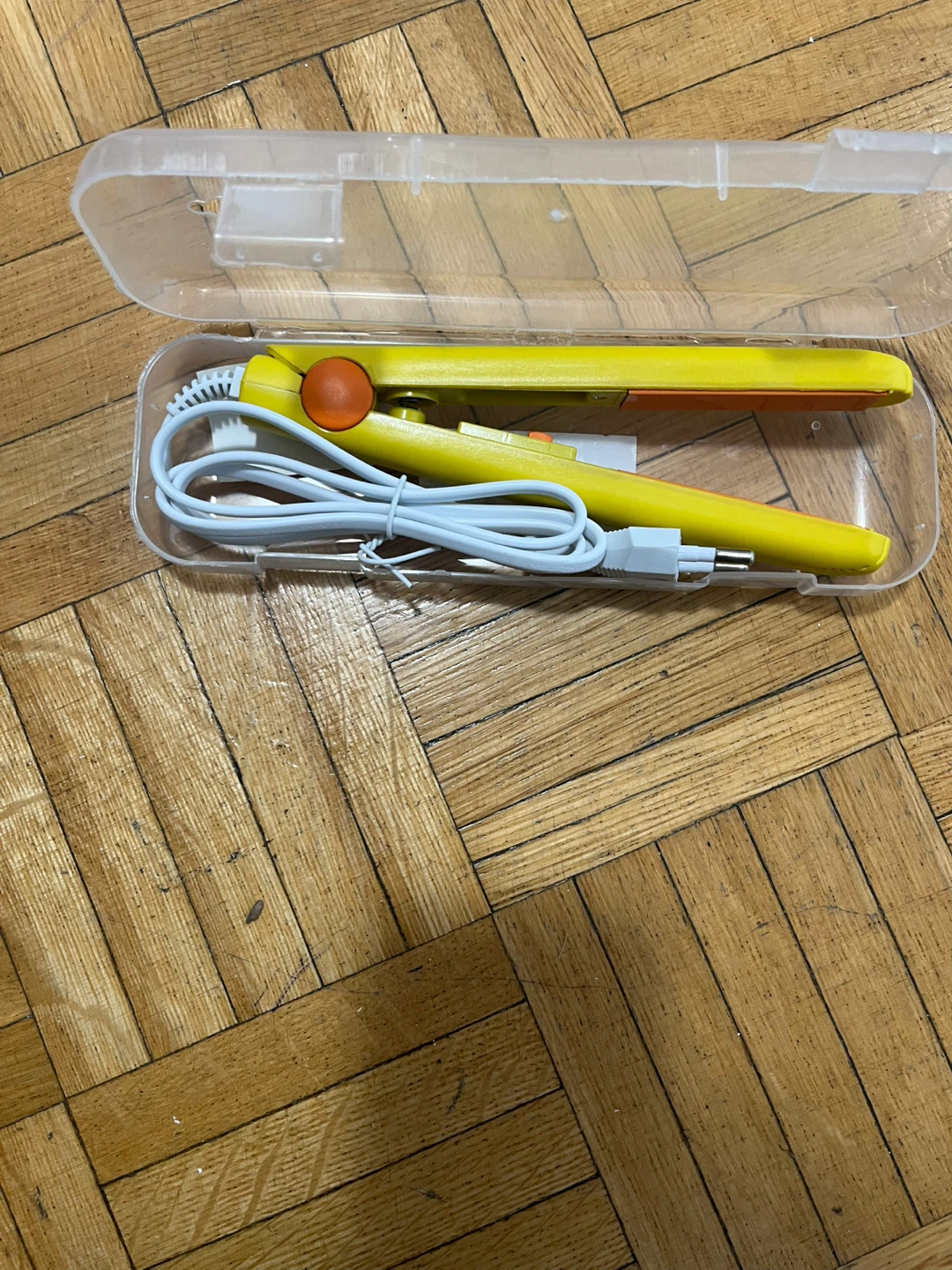 Yellow Mini Hair Straightener with Case - photo 3