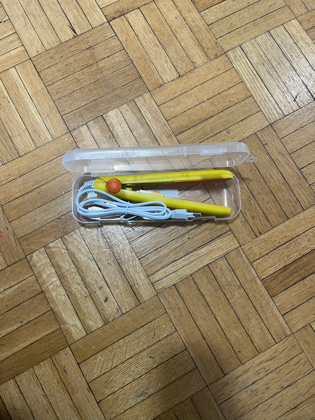 Yellow Mini Hair Straightener with Case - photo 2