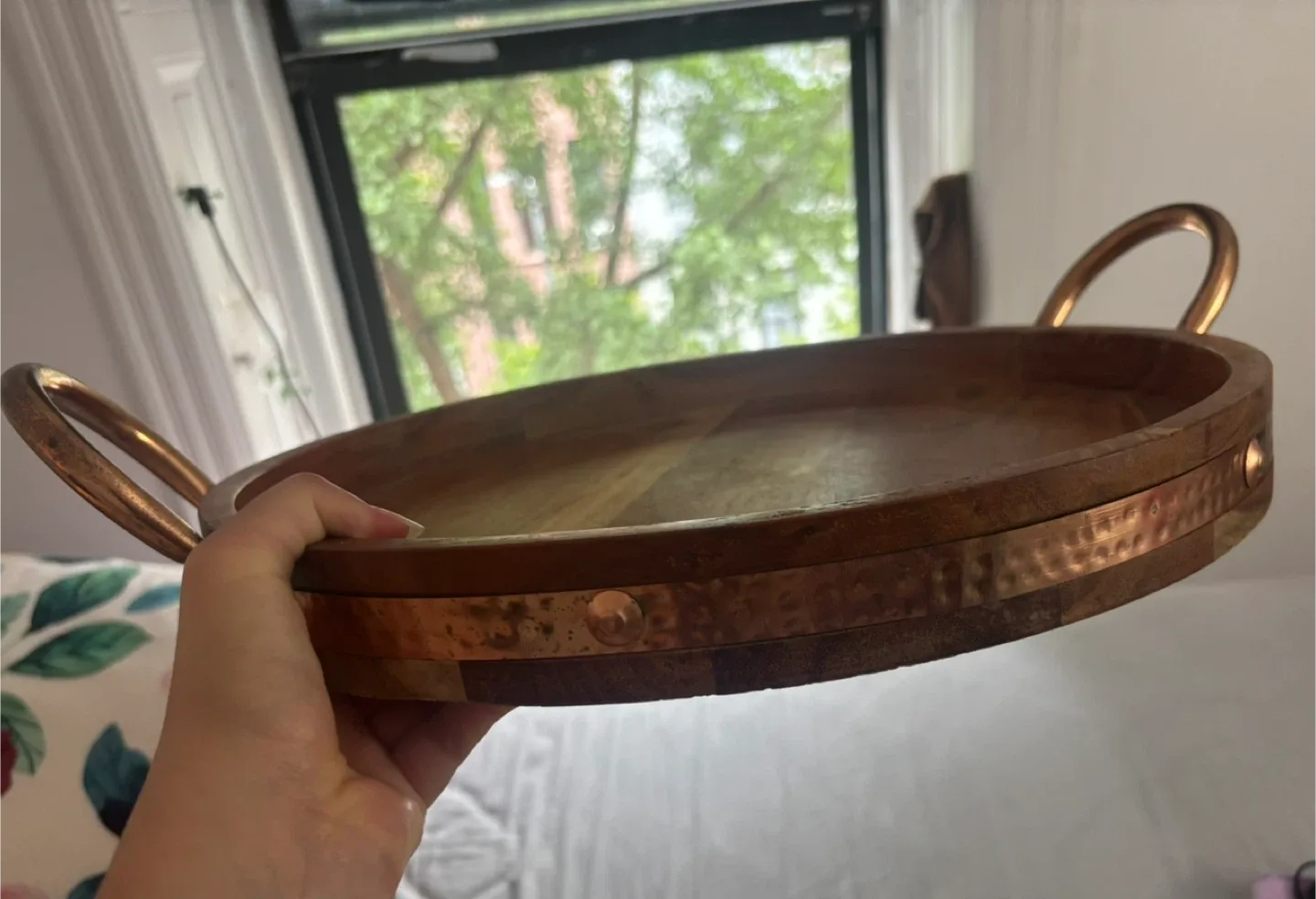 Round Wooden Tray with Metal Handles image indicator(2)