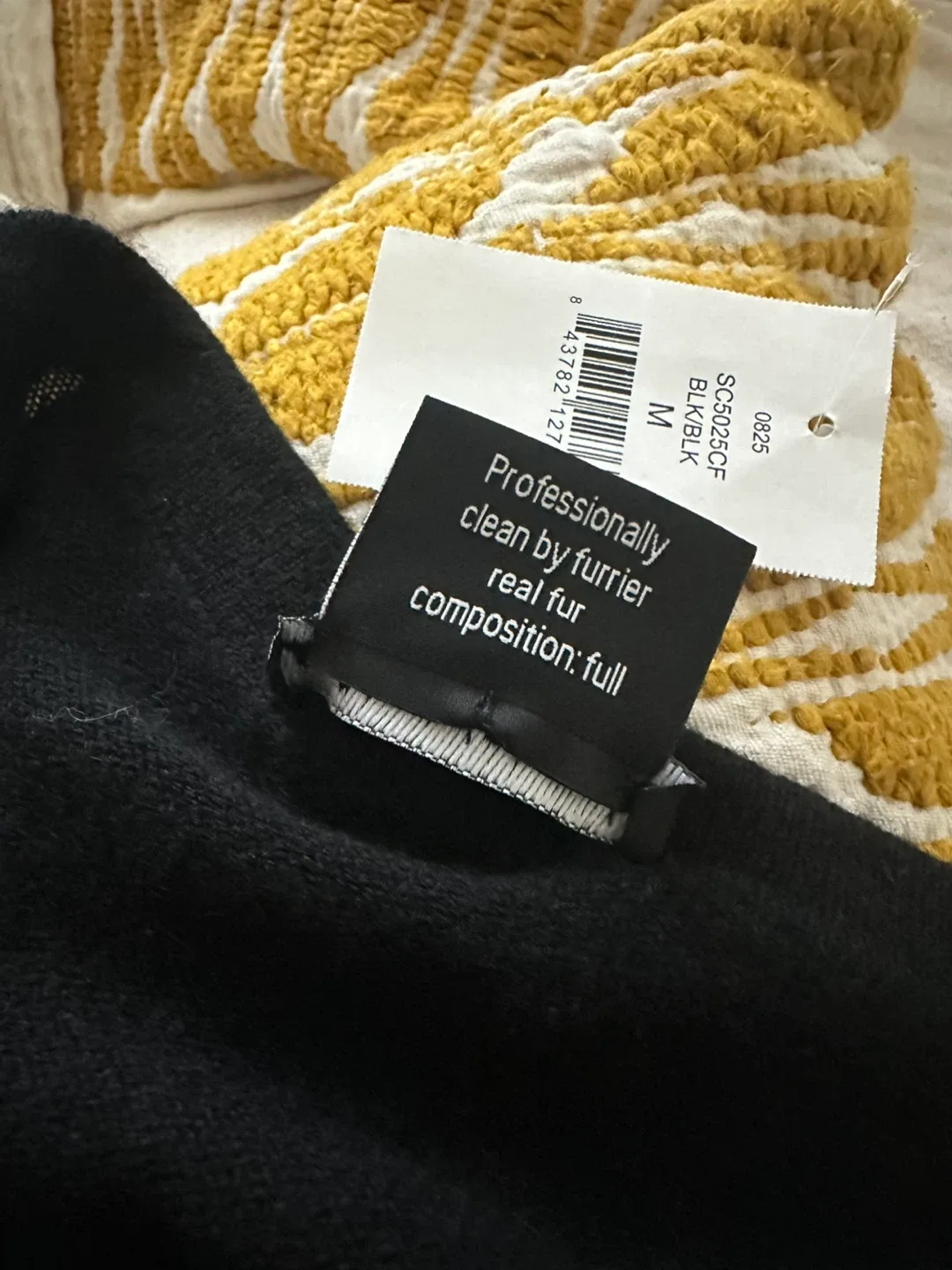 Sofia Cashmere Black Cardigan - Size M image indicator(4)