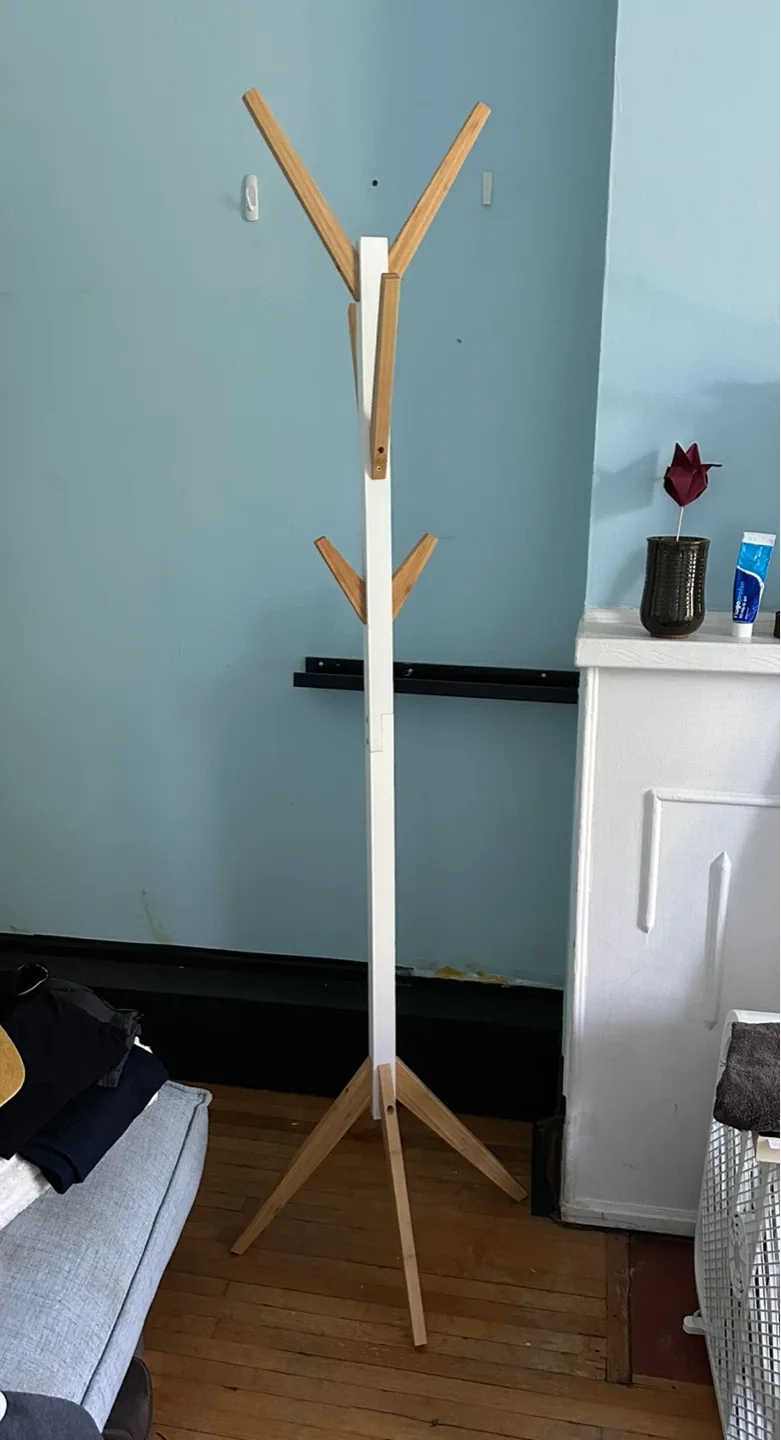 Wooden Coat Rack – Excellent Condition thumbnail