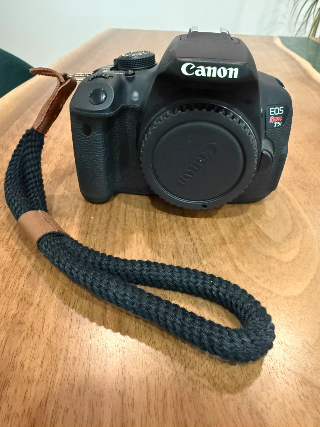 Canon EOS Rebel T5i DSLR Camera with 18-55mm lens
