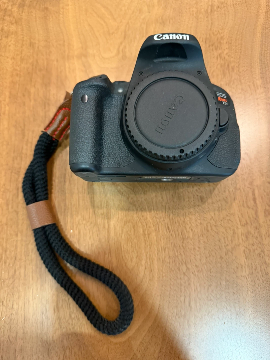 Canon EOS Rebel T5i DSLR Camera with 18-55mm lens - photo 2