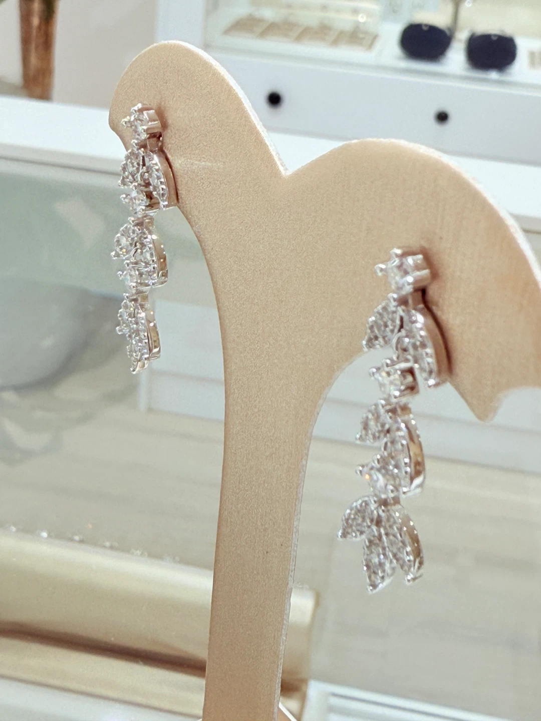 0.3 925 sterling silver moissanite earrings - photo 2