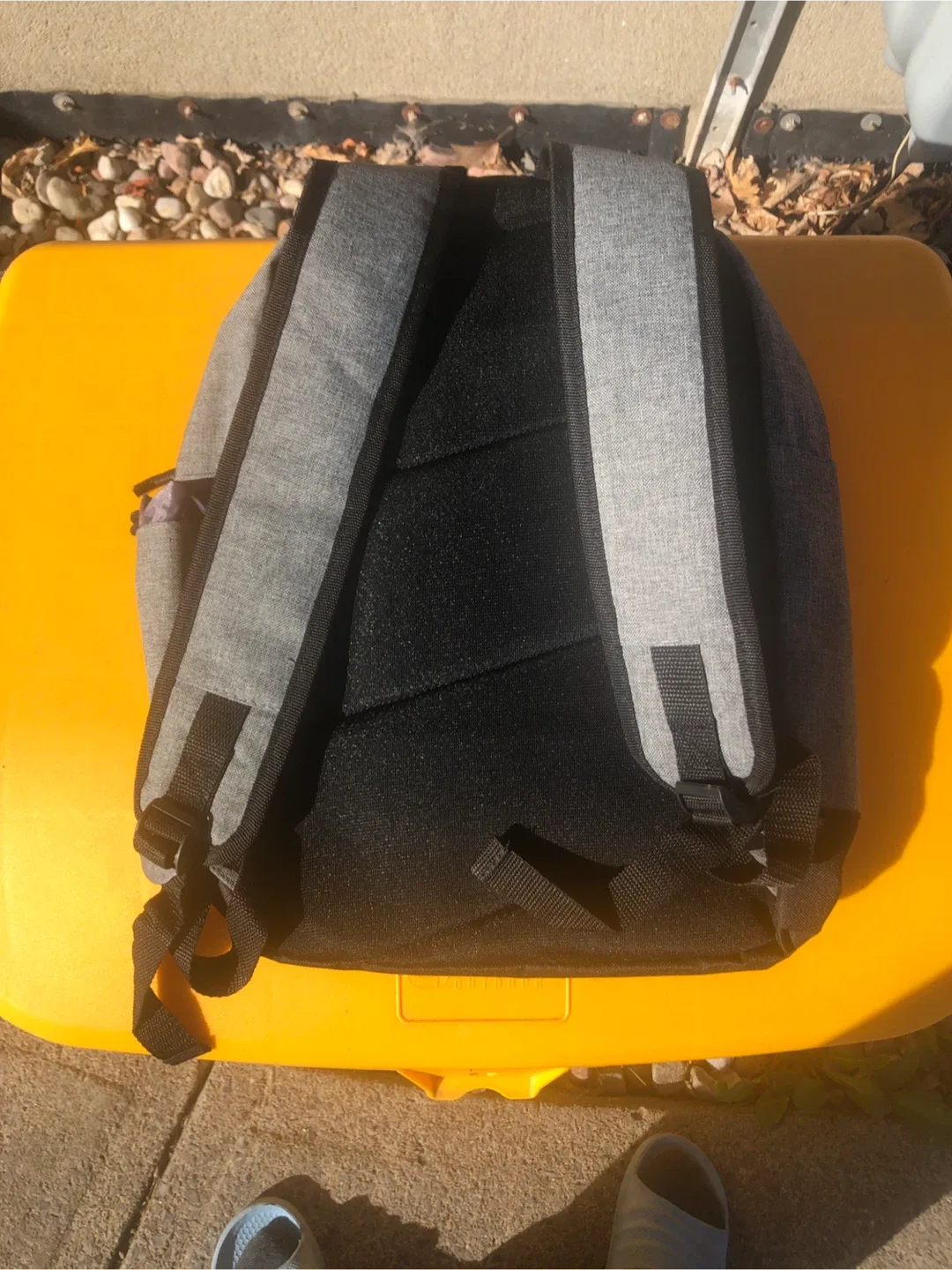 Grey Backpack image indicator(2)