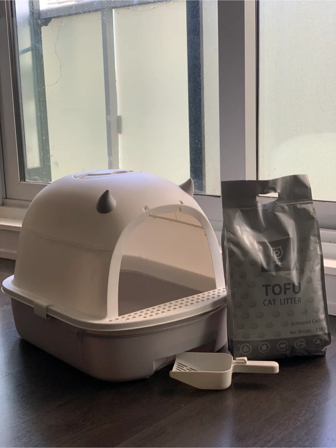 Cat Litter Box with Tofu Cat Litter