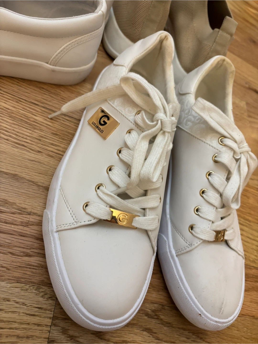 3 pairs of shoes - photo 2