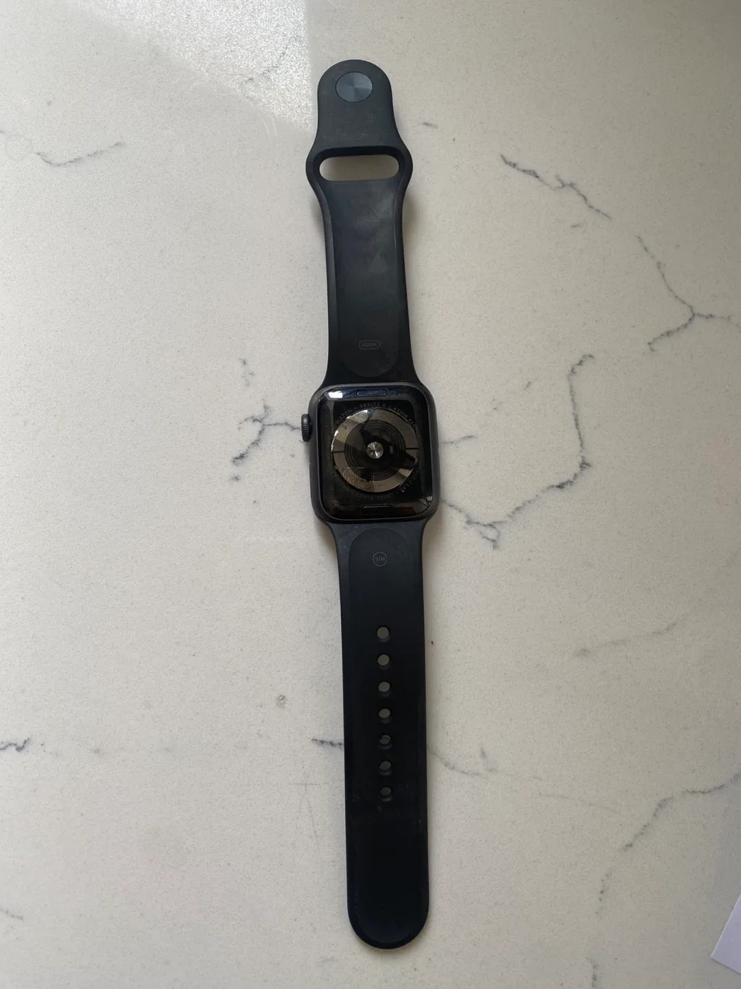 Apple Watch Series 4 Black 40mm with Charger image indicator(3)