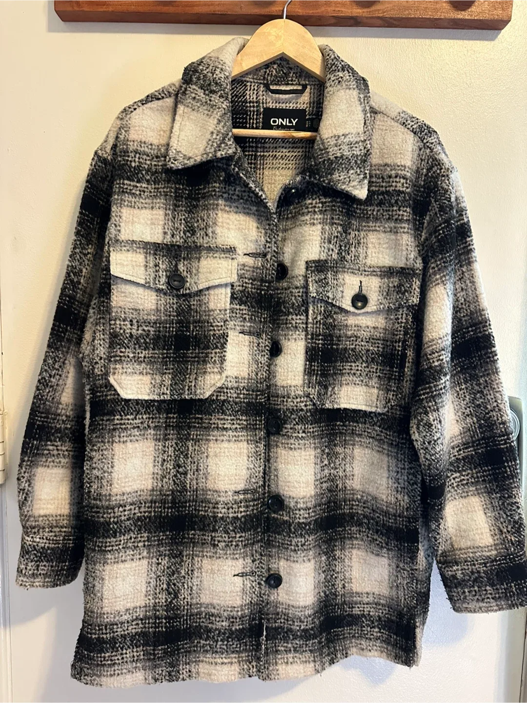 ONLY Plaid Shacket - Size L thumbnail
