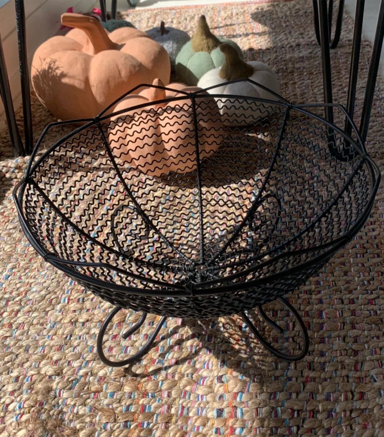 Wire Decorative Fruit Bowl thumbnail