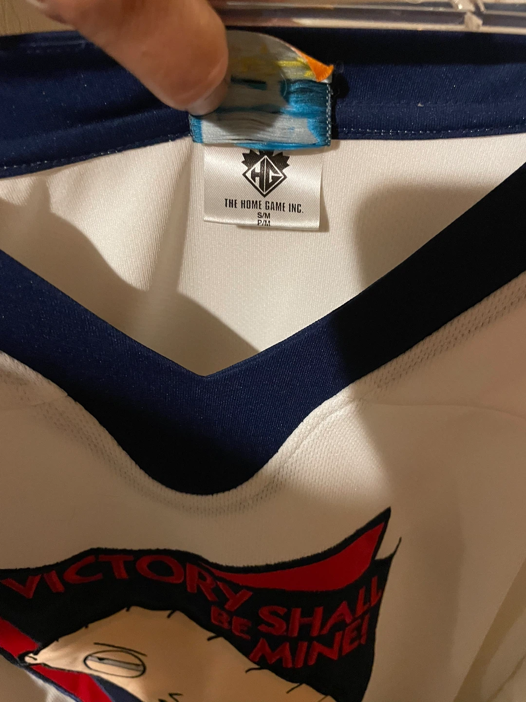 Family Guy Hockey Jersey Size S/M - photo 3