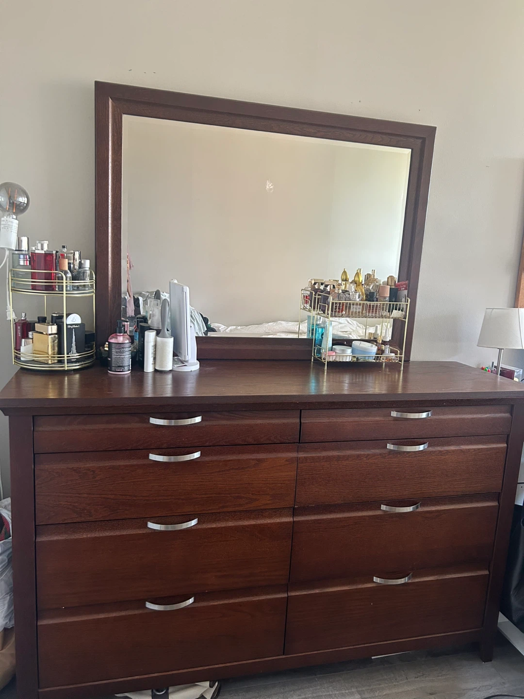 Wood Dresser with 7 Drawers