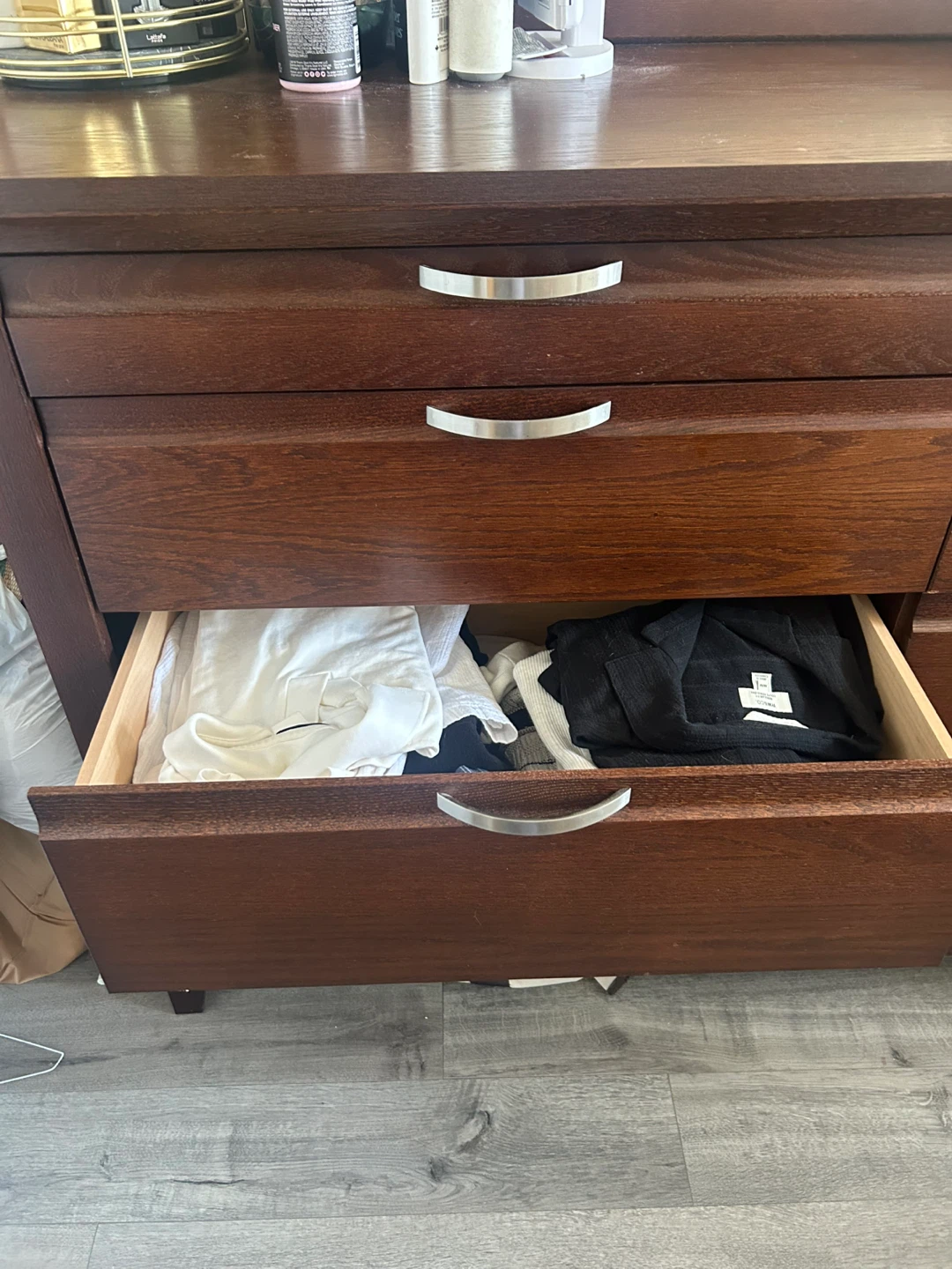 Wood Dresser with 7 Drawers - photo 3