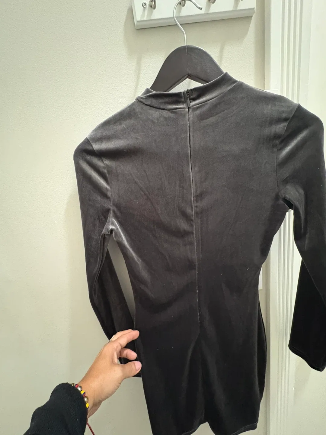 Grey Velvet Long Sleeve Dress image indicator(2)