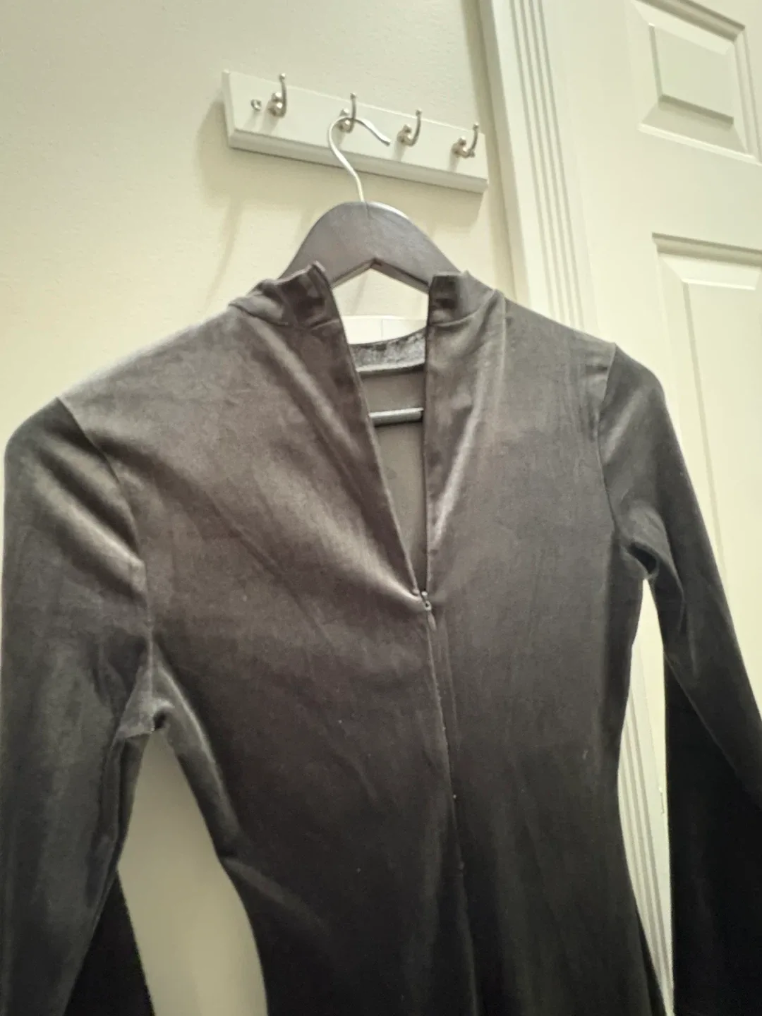 Grey Velvet Long Sleeve Dress image indicator(5)