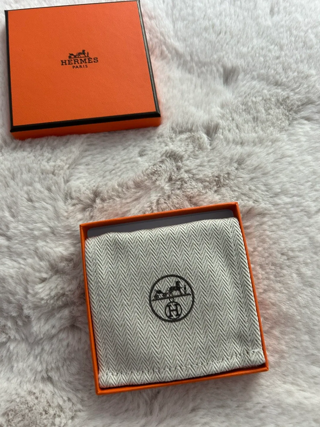 Hermes Clic H Bracelet GM 85 Creme Gold Plated image indicator(4)