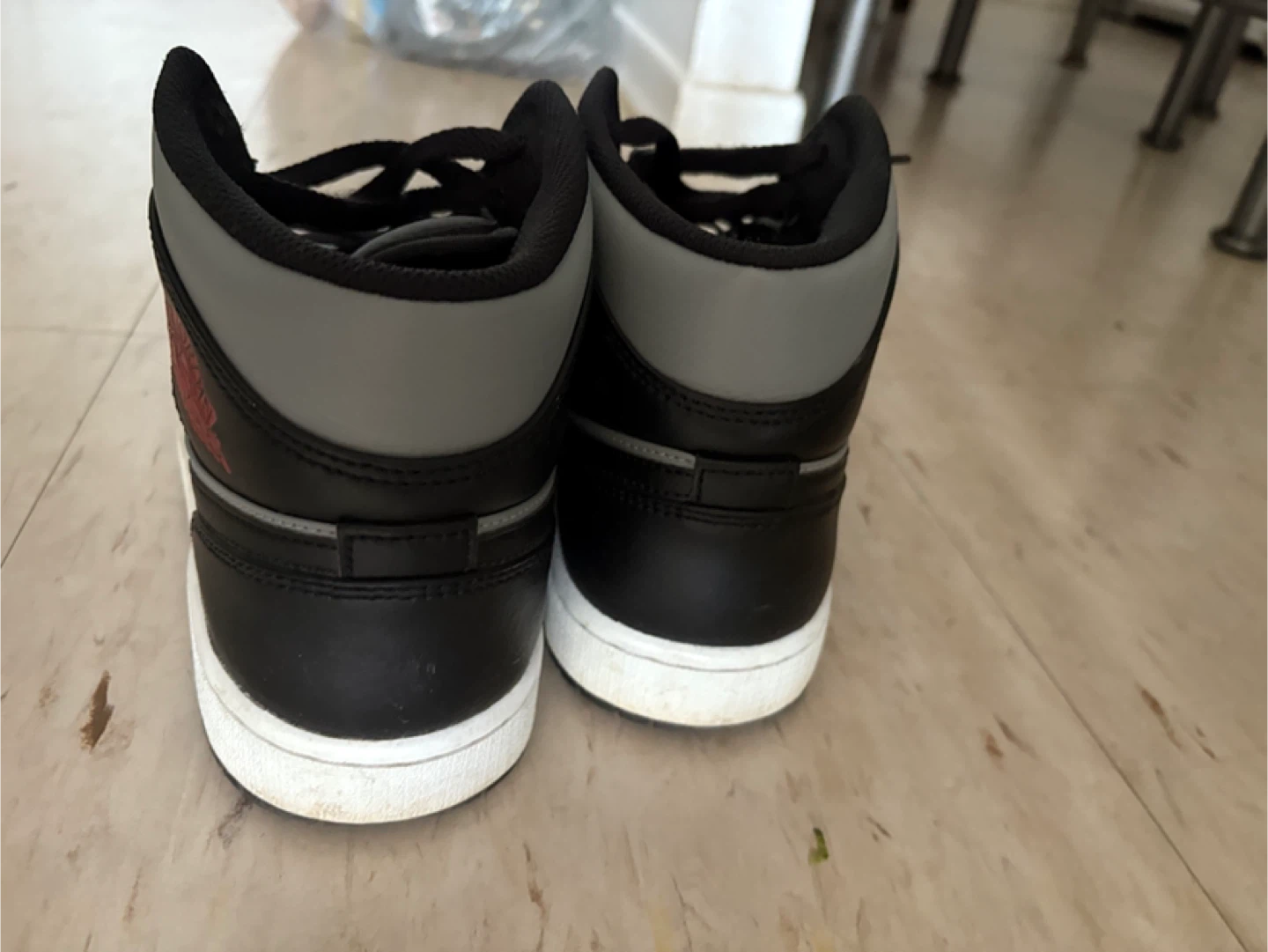 Nike Air Jordan 1 Mid Shadow Red Size 9 US - photo 4