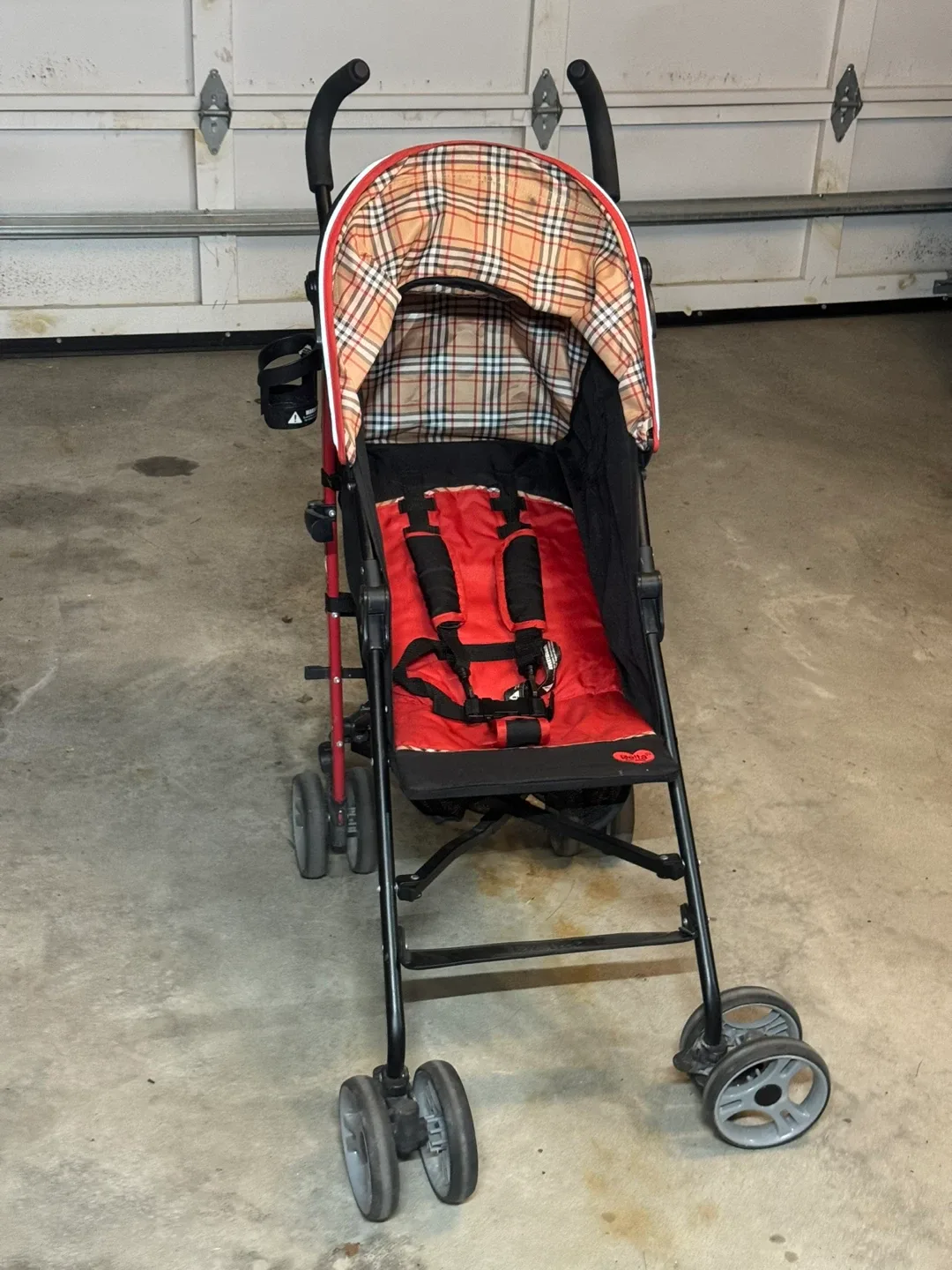 Delta Children Stroller - Black and Red image indicator(4)