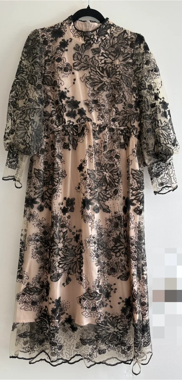 Floral Lace Dress - Black & Beige thumbnail