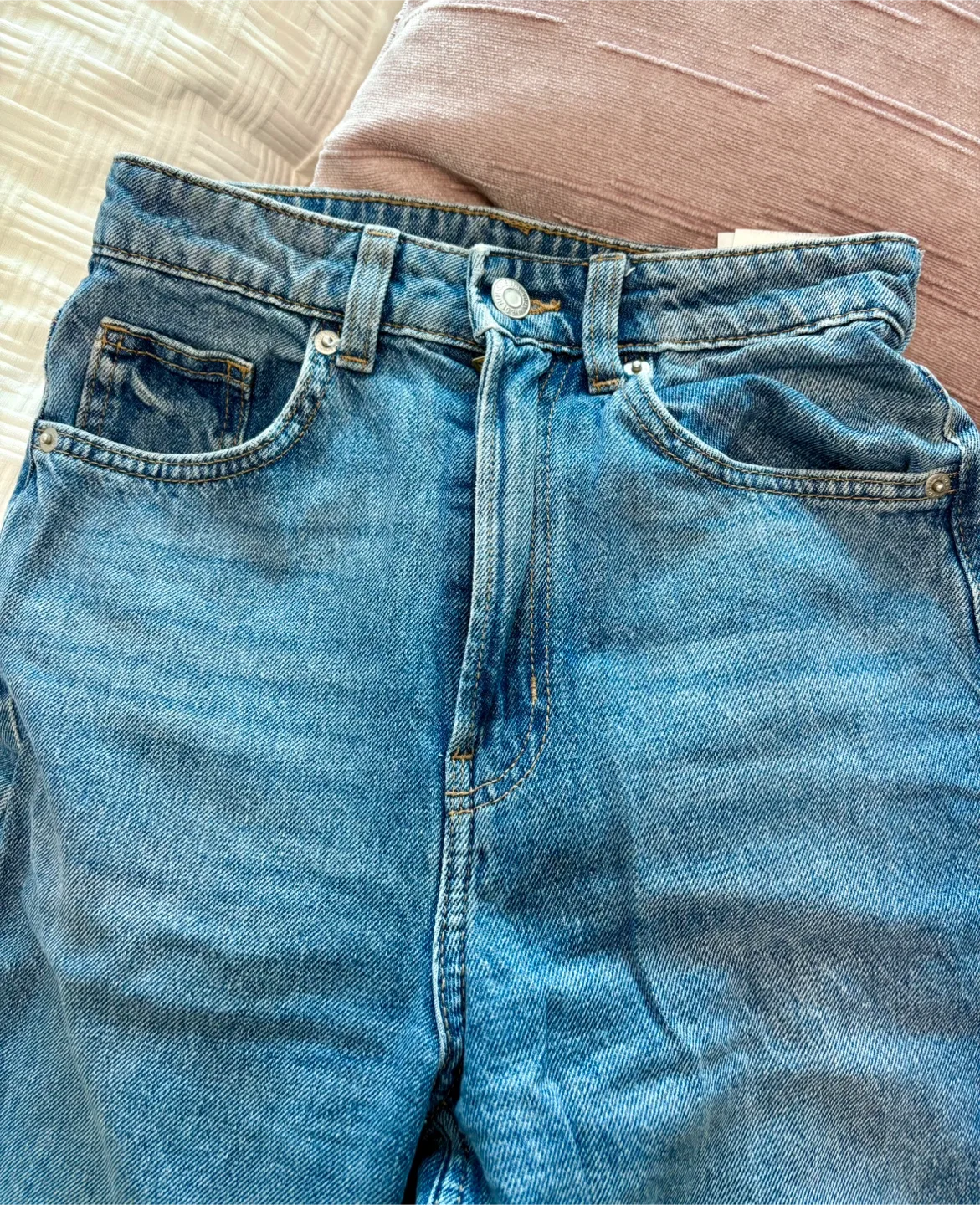 90's Straight Ultra High Waist Jeans - Size 0 thumbnail