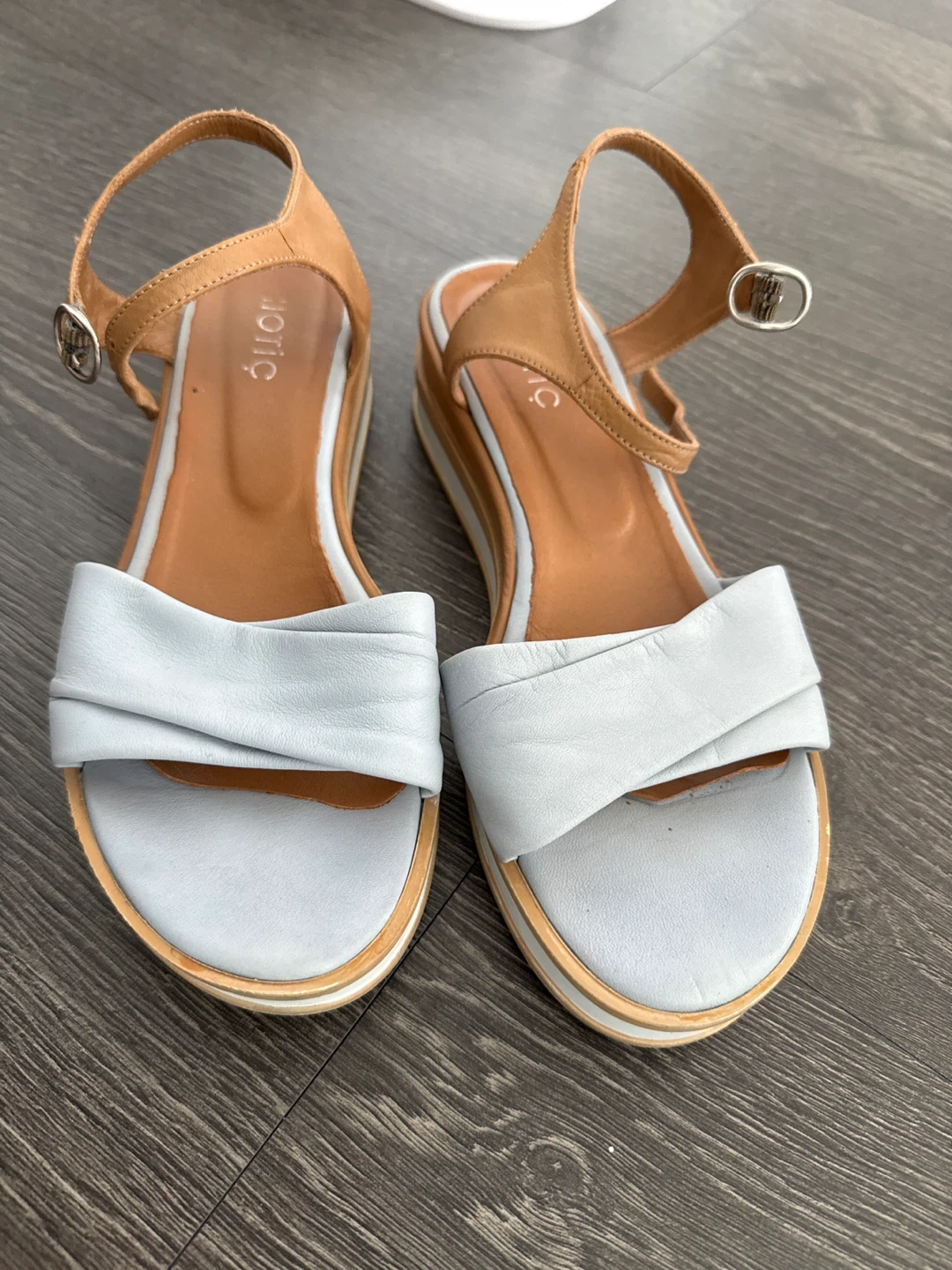 Very soft,Leather Sandals, Size 7 - photo 2