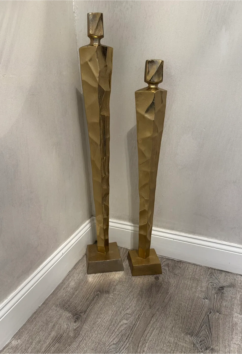 Gold Decorative Figurines - Set of 2 image indicator(3)