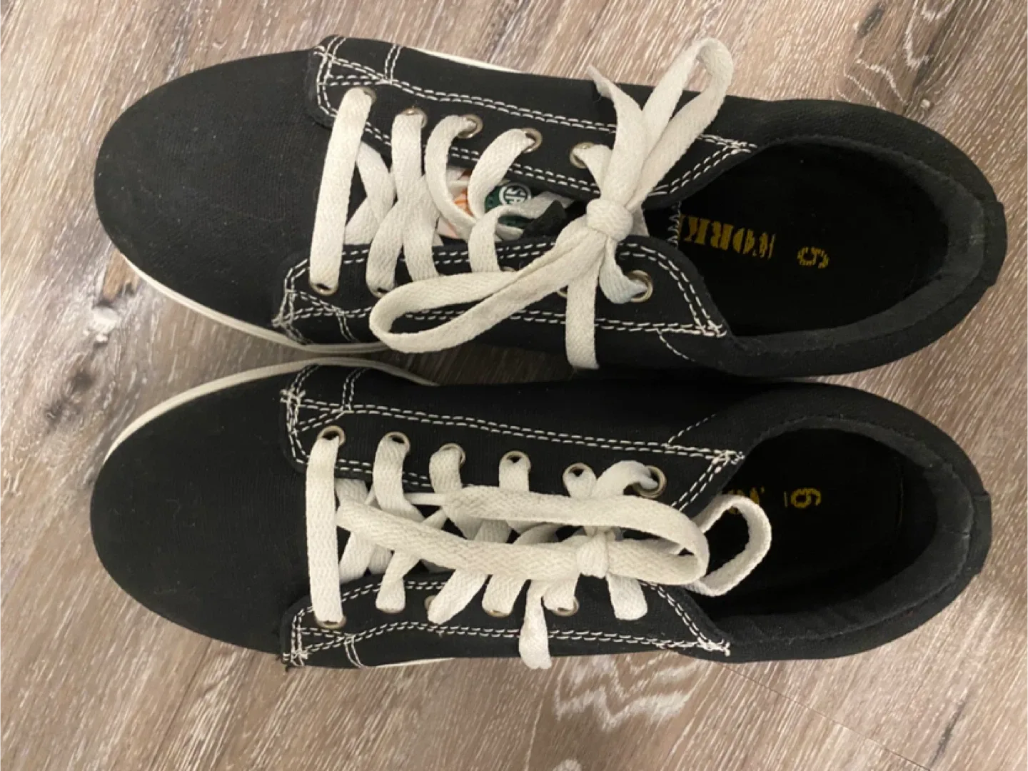 Work  Wear Black Canvas Shoes - Size 6 image indicator(2)