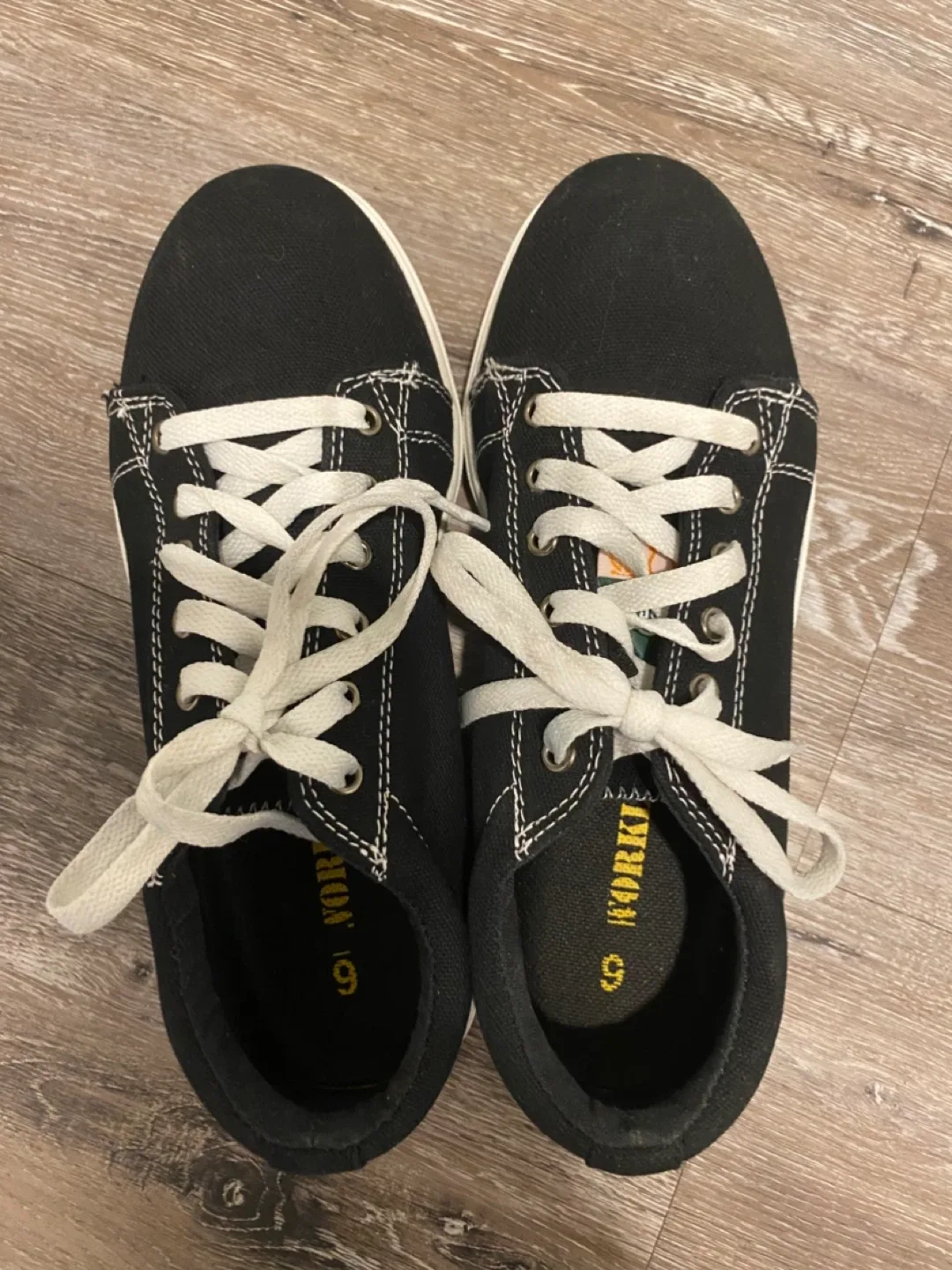 Work  Wear Black Canvas Shoes - Size 6 thumbnail