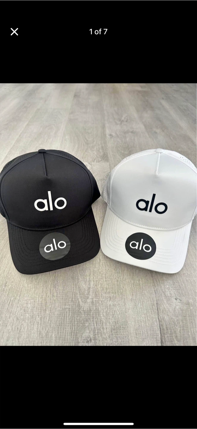 ALO Hat - Black and White