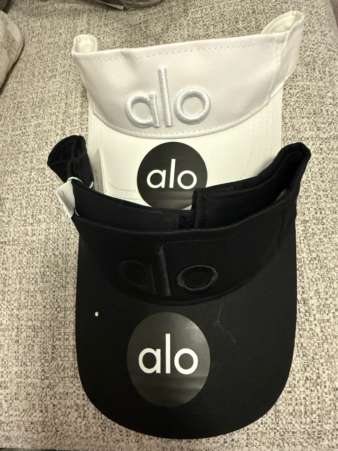 ALO Visor - Black and White