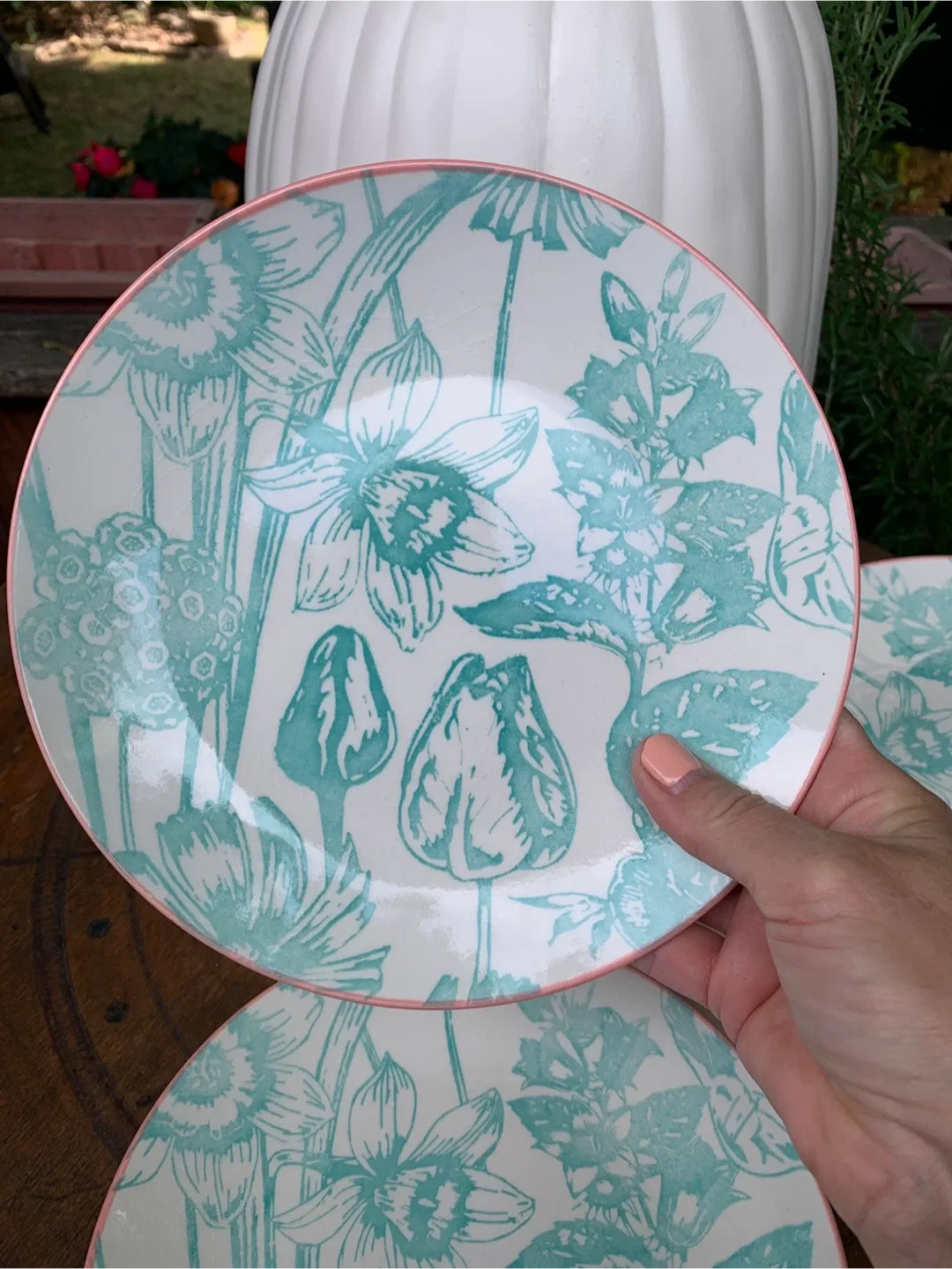 Floral Stoneware Plates-Set of Four image indicator(5)