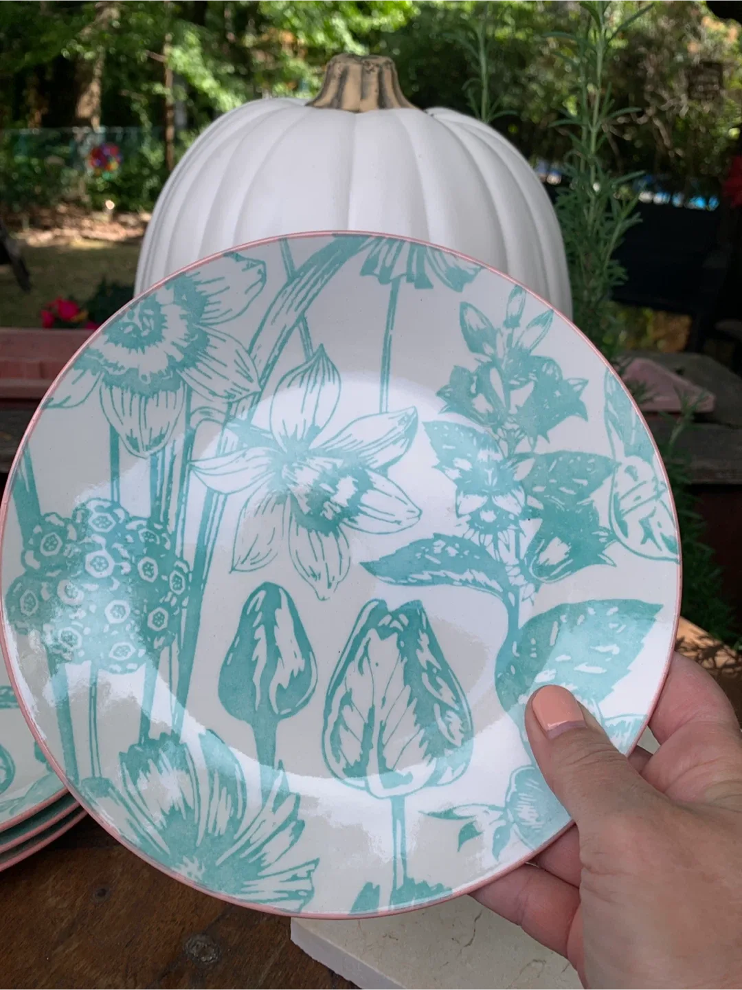 Floral Stoneware Plates-Set of Four image indicator(7)