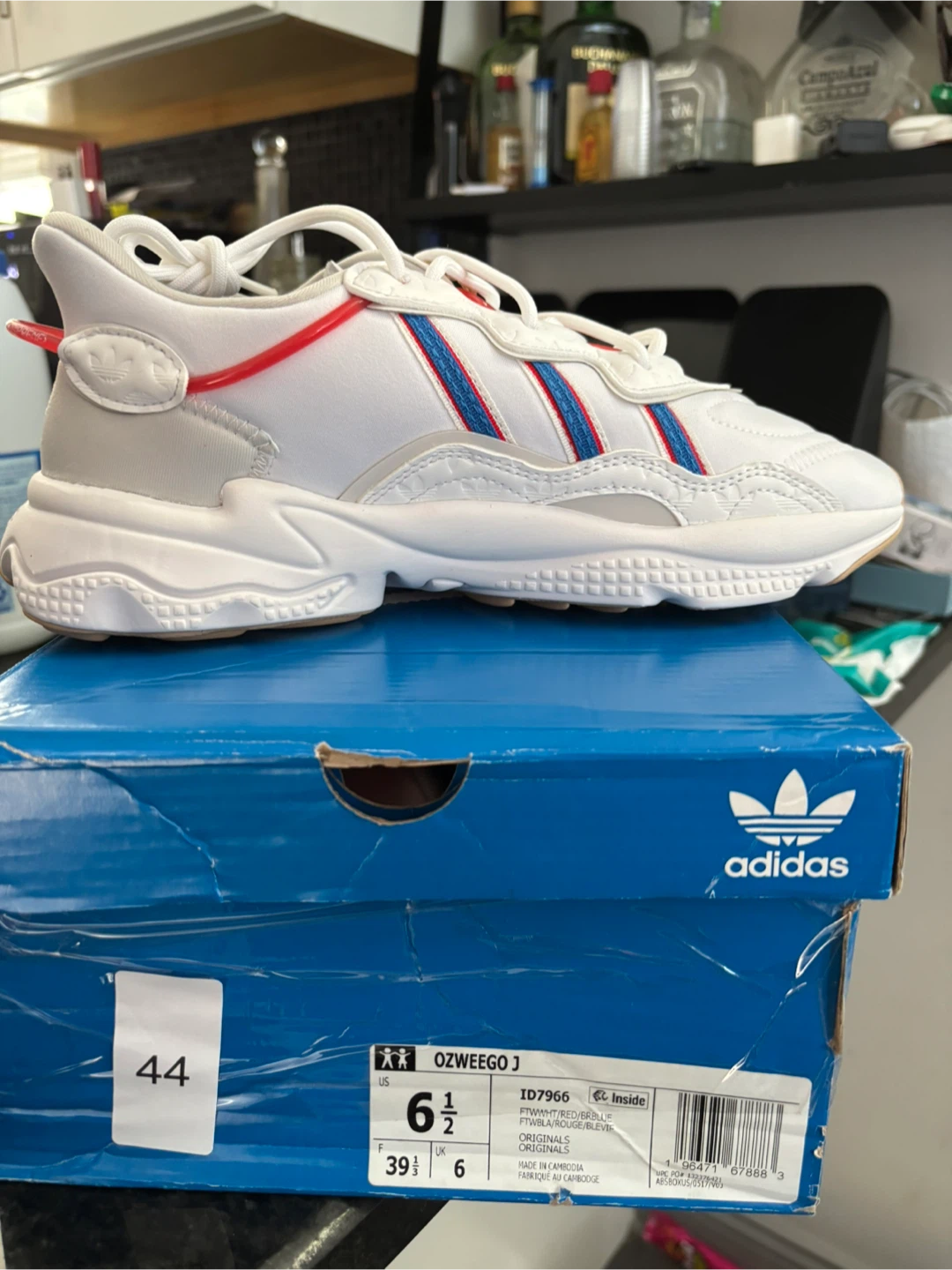 Adidas Ozweego J White/Red Size 6.5 Youth