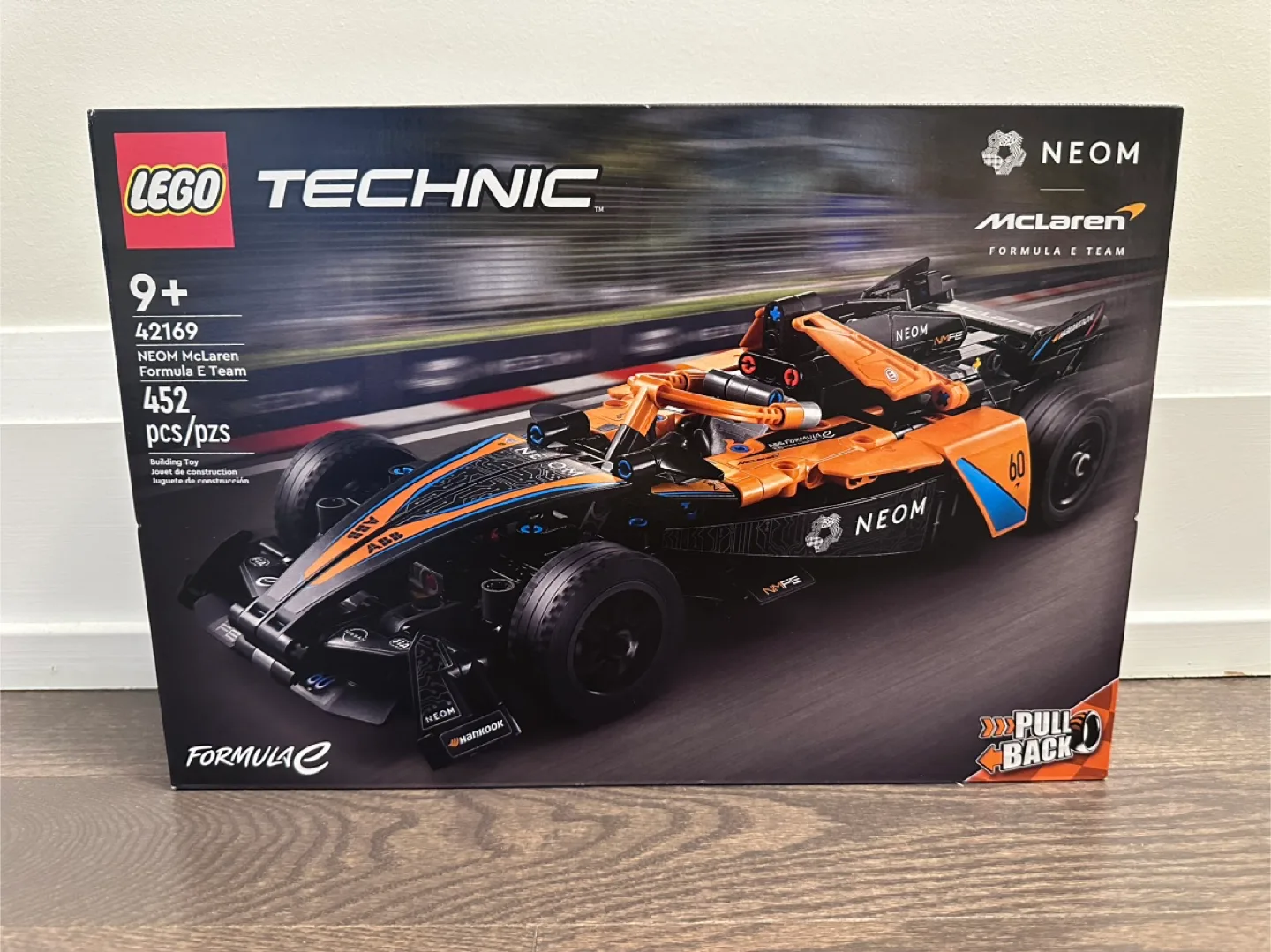 New LEGO Technic 42169 NEOM McLaren Formula E Team thumbnail
