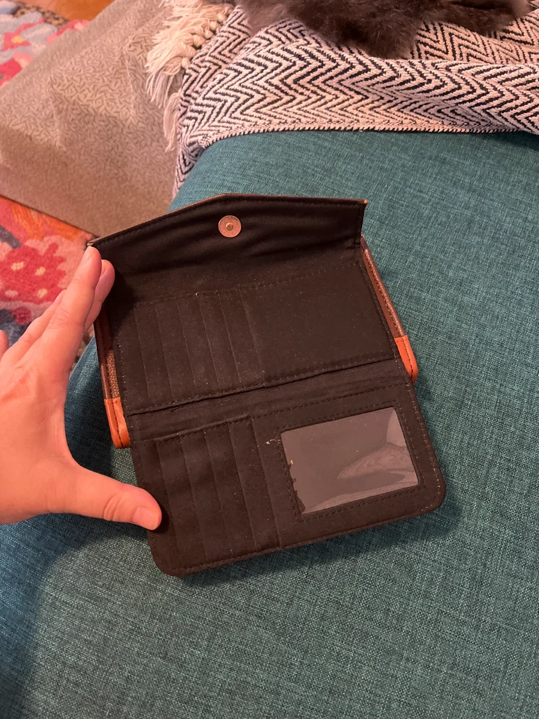 Harry Potter Hogwarts Trunk Style Wallet image indicator(4)