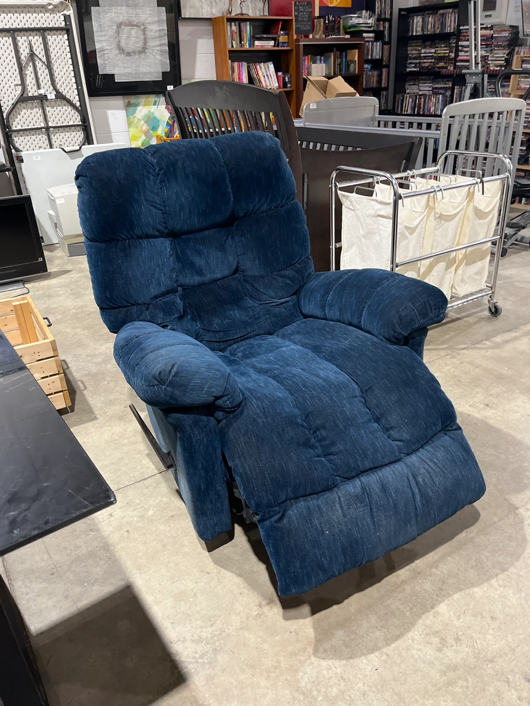 Blue Recliner Chair - photo 4
