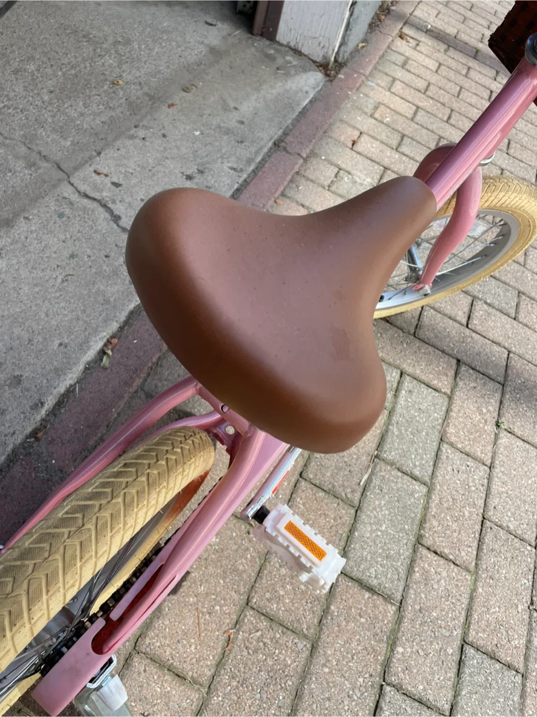 Kids Pink Bike with Wicker Basket image indicator(6)