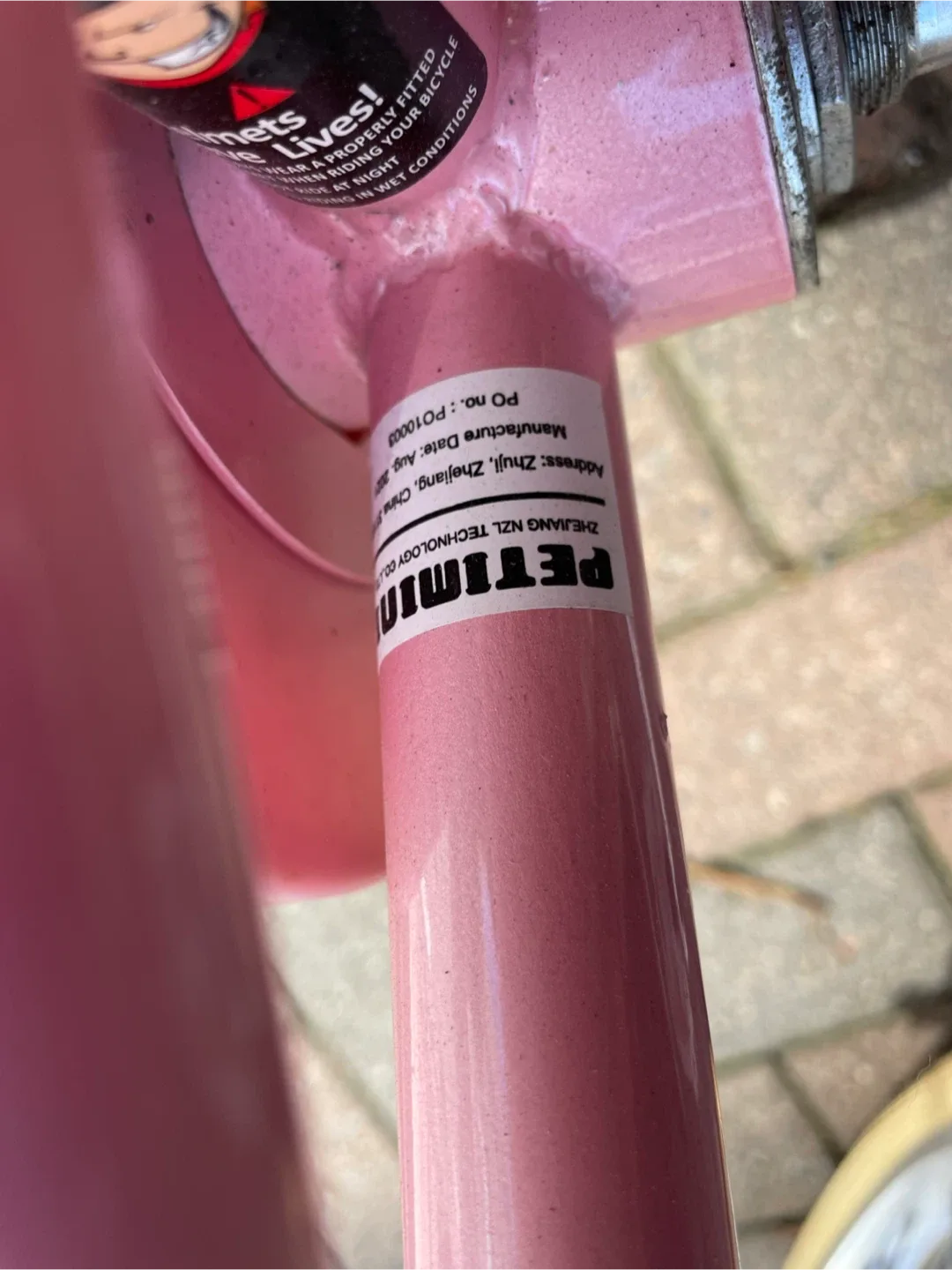 Kids Pink Bike with Wicker Basket image indicator(7)