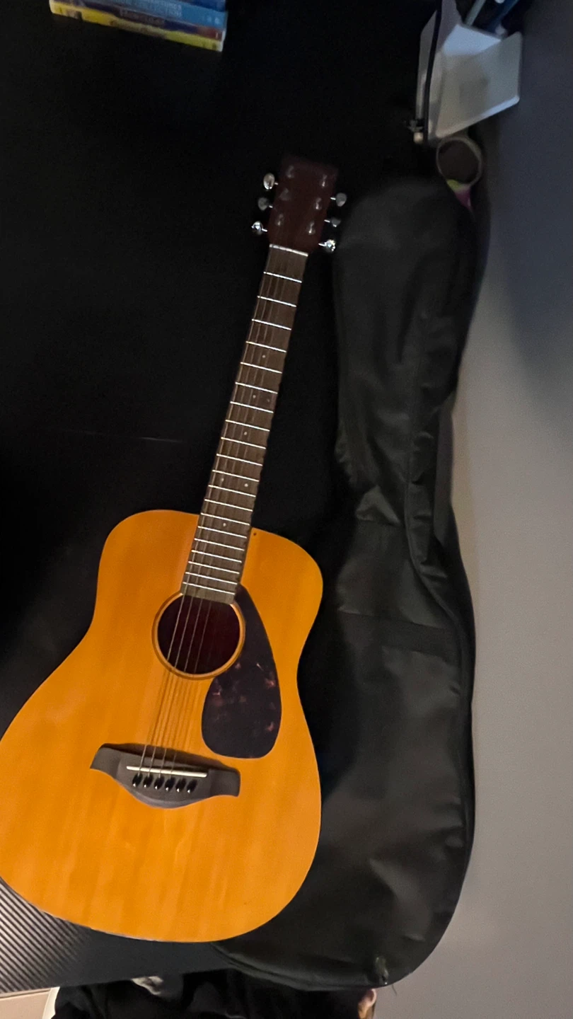 Yamaha Acoustic Guitar - photo 2