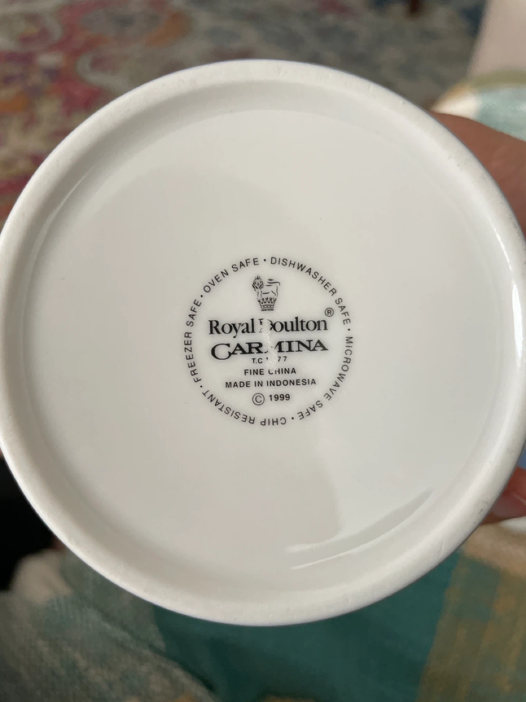 2 sets of Royal Doulton Cup and Saucer Set - photo 5